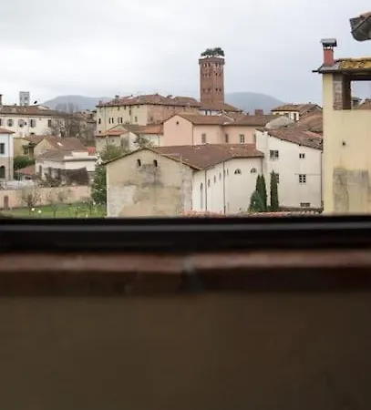 Top Location Lucca Exterior photo